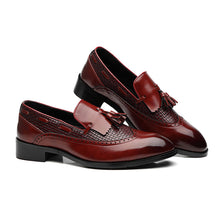 Load image into Gallery viewer, Plus cashmere Business Leather Shoes Men