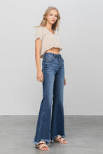 Load image into Gallery viewer, BUTTON DOWN WIDE FLARE JEANS