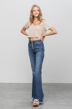 Load image into Gallery viewer, BUTTON DOWN WIDE FLARE JEANS