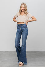 Load image into Gallery viewer, BUTTON DOWN WIDE FLARE JEANS
