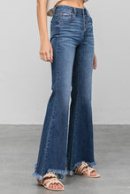 Load image into Gallery viewer, BUTTON DOWN WIDE FLARE JEANS
