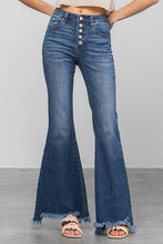 Load image into Gallery viewer, BUTTON DOWN WIDE FLARE JEANS
