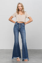 Load image into Gallery viewer, BUTTON DOWN WIDE FLARE JEANS

