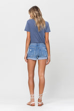 Load image into Gallery viewer, Mid Rise Single Cuffed Hem Shorts
