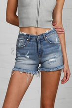 Load image into Gallery viewer, MID-RISE DISTRESSED SHORTS

