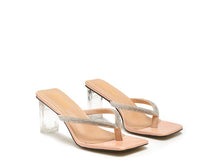 Load image into Gallery viewer, LITCHI CRYSTAL LINED THONG BLOCK HEELED SANDAL
