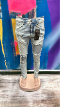 Load image into Gallery viewer, slim fit jeans
