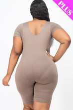Load image into Gallery viewer, Plus Size Short Sleeve Bodycon Romper

