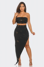 Load image into Gallery viewer, Front Eyelet Buckle Belt Top And Skirt Set
