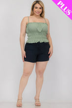 Load image into Gallery viewer, Plus Size Tiered Shirred Body Crop Top
