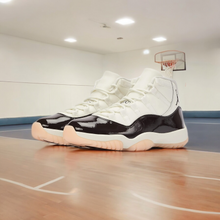 Load image into Gallery viewer, Jordan 11 Retro
