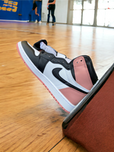 Load image into Gallery viewer, Jordan 1  high
