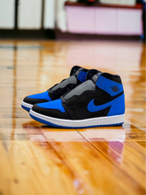 Load image into Gallery viewer, Jordan 1  high
