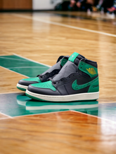 Load image into Gallery viewer, Jordan 1  high
