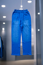 Load image into Gallery viewer, Hellstar Sports Gel Sweatpants
