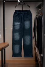 Load image into Gallery viewer, Hellstar Sports Future Flame Sweatpants
