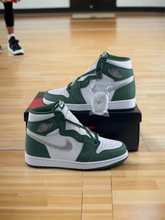 Load image into Gallery viewer, Jordan 1 high
