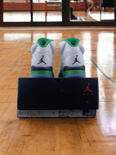 Load image into Gallery viewer, Jordan 5 retro
