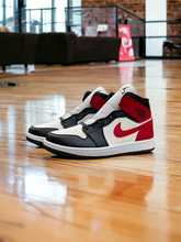 Load image into Gallery viewer, Jordan 1 mid
