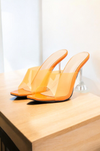 Load image into Gallery viewer, 30 Transparent High Heel Slippers
