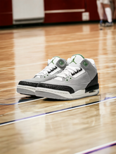 Load image into Gallery viewer, Jordan 3 retro
