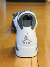 Load image into Gallery viewer, Jordan 6 retro
