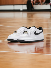 Load image into Gallery viewer, Air Force 1 low
