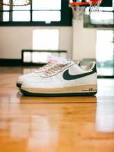 Load image into Gallery viewer, Air Force 1 low
