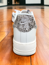 Load image into Gallery viewer, Air Force 1 low
