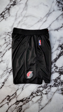 Load image into Gallery viewer, basketball  shorts
