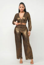 Load image into Gallery viewer, Foil Plisse Tunnel Shirring Top And Pants Set
