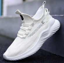 Load image into Gallery viewer, Men&#39;s Lightweight Running Shoes Summer Ultra-light Breathable Sneakers Zapatos De Mujer Walking Shoes Boys Sneakers sd453
